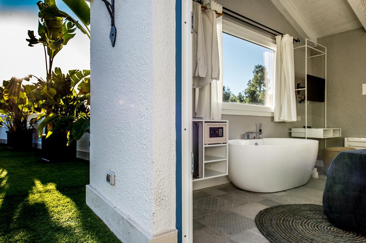 Boutique Hotel Capo Blu Santa Margherita di Pula Eksteriør billede
